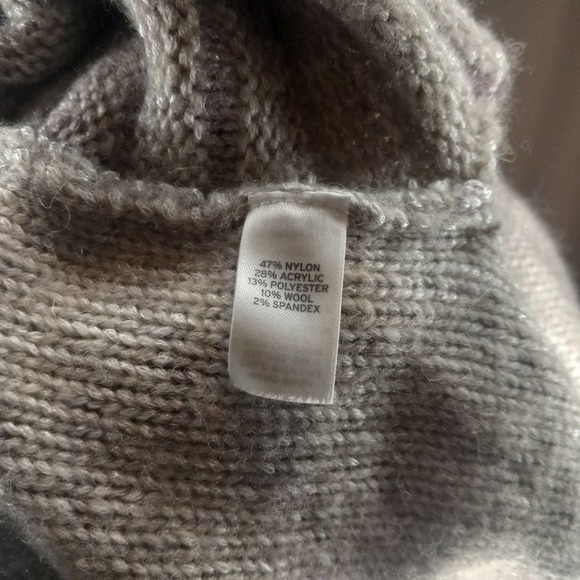 Hinge Grey Turtleneck Sweater - Picture 4 of 5